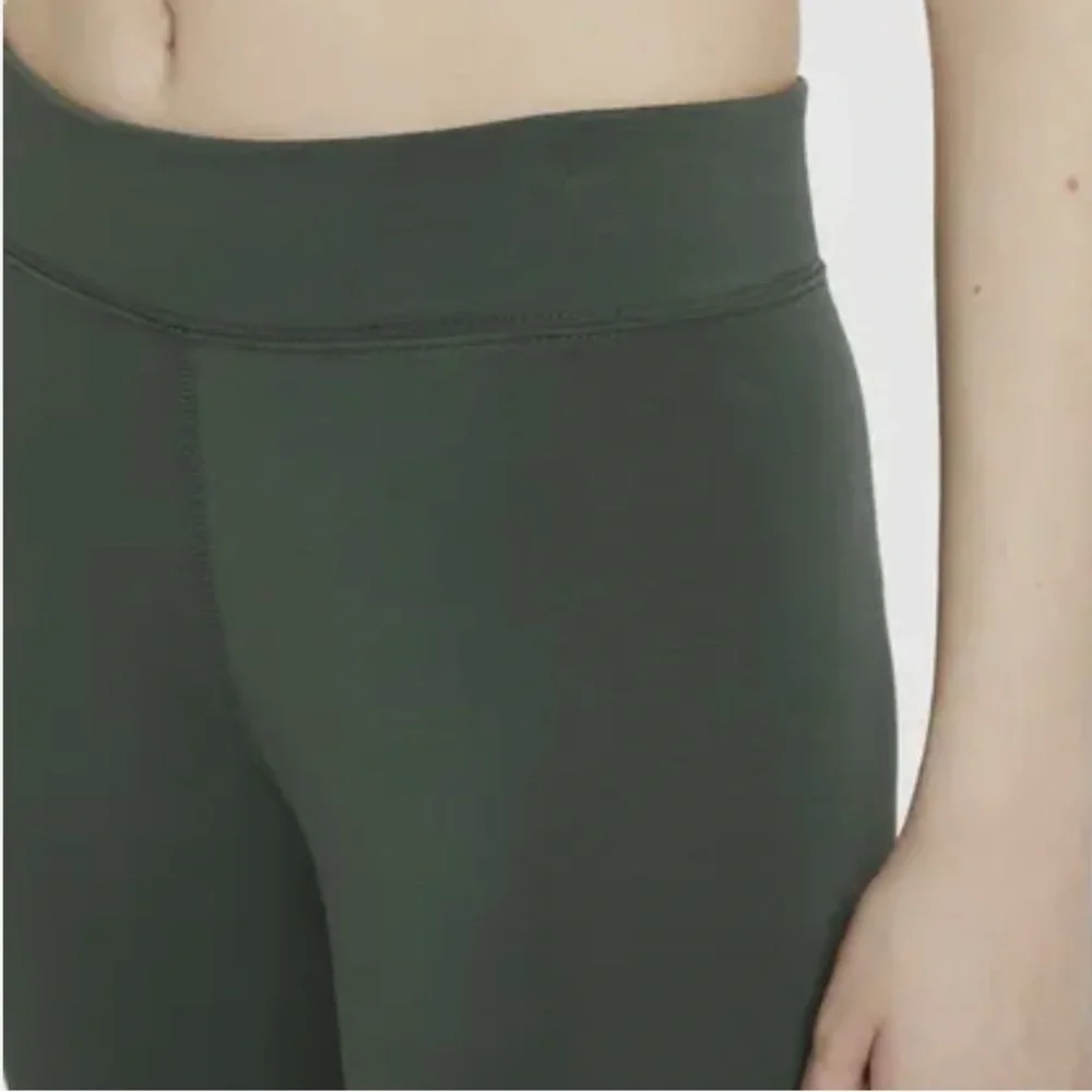 Nike Women's Sportswear Essential 10” Bike Shorts Tights olive Green size XS - Picture 2 of 10